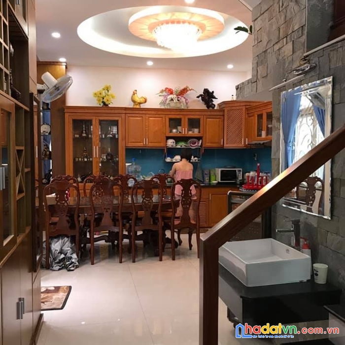 Nhà nguyễn thái sơn, 60m2 ngang 5,3m nở hậu hẻm thông giá 5 tỷ 8 tl