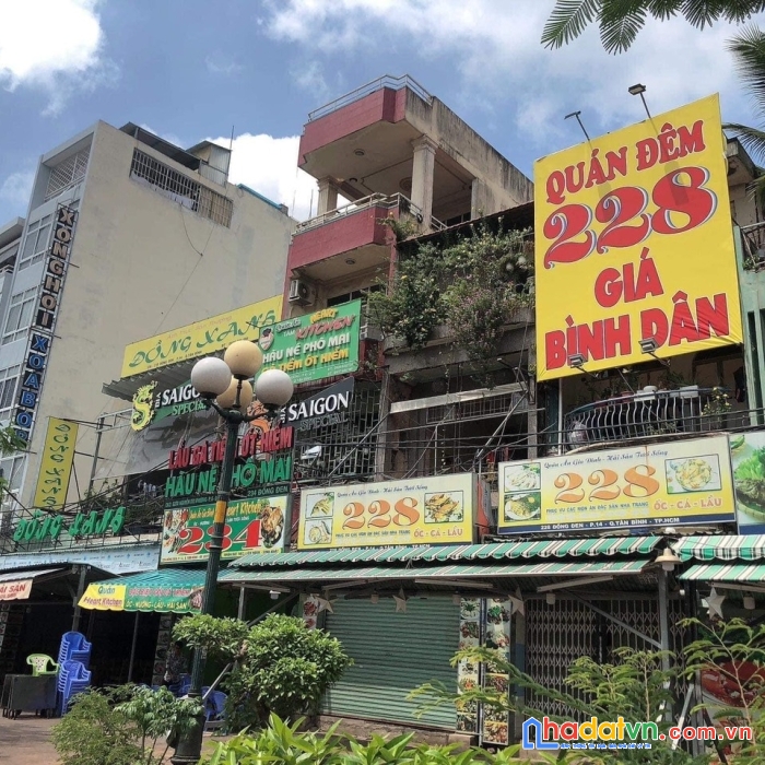 Bán mặt tiền kinh doanh siêu sầm uất đồng đen 120m2 ngang 5x24 m