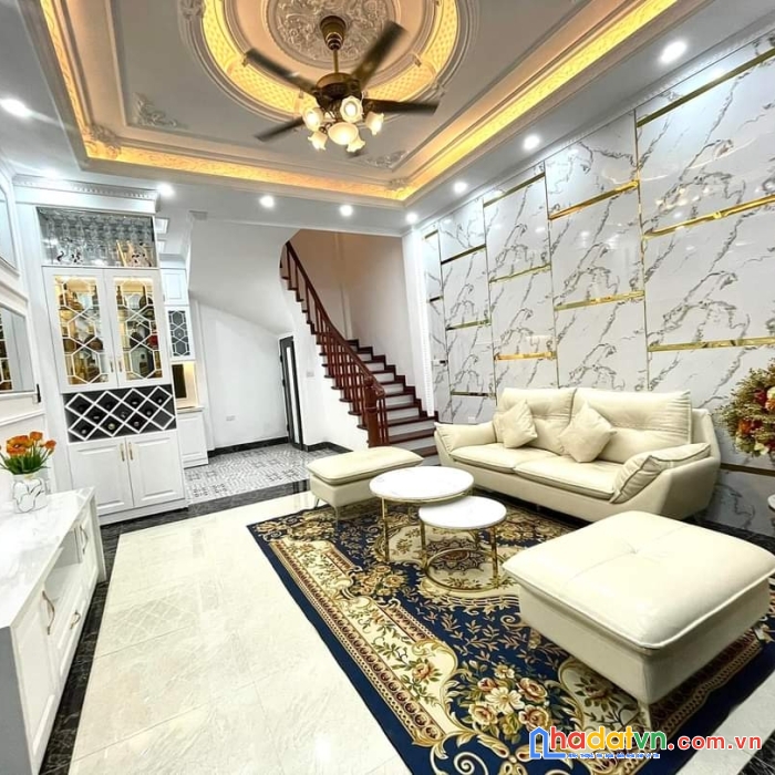 Bán gấp nhà phố thái thịnh 33m siêu vip.thoáng 2 mặt .giá 5.6 tỷ
