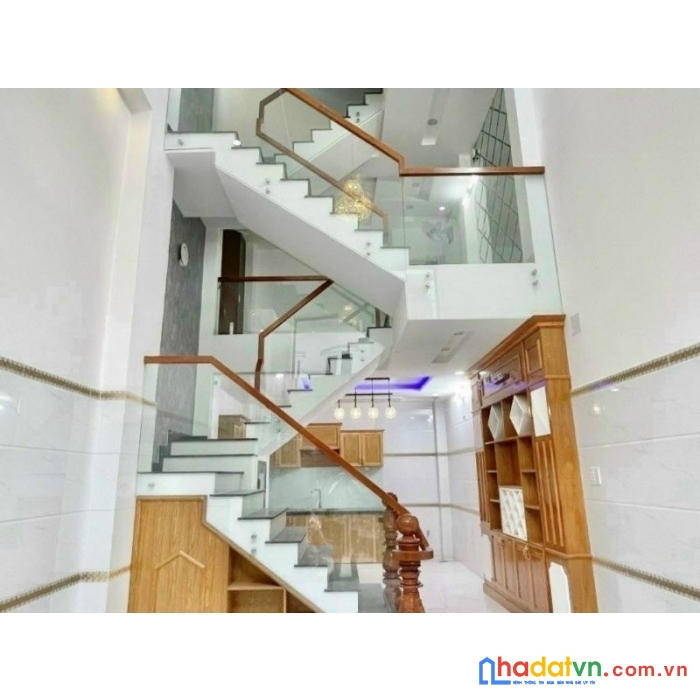 Nhà 5 tầng đẹp xinh lung linh lê văn quới,bình tân.dt 40m2.giá chỉ 5.5 tỷ