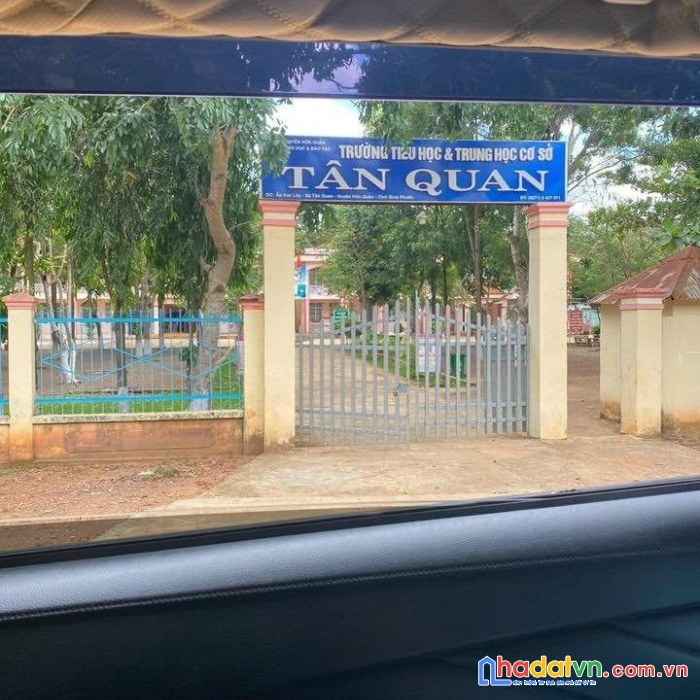 Cần tiền trả nợ ngân hàng bán gấp 400m2 đất gần trường học sổ sẵn giá 680 triệu