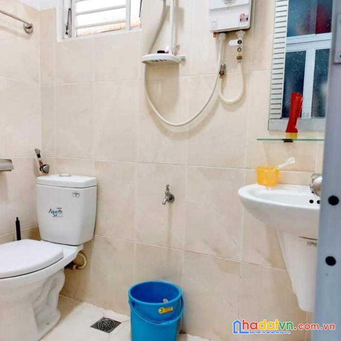 Lê văn sỹ, phường 11, quận phú nhuận
41 m2, giá 6,8 tỷ.