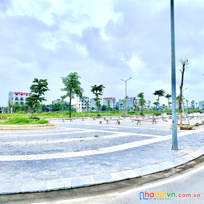 Chỉ còn duy nhất 20 căn sh chân đế tại bắc giang mới