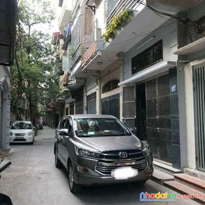 Bán gấp nhà phố nguyễn văn cừ,63.5m2, ô tô đỗ cửa, nhỉnh 6 tỷ