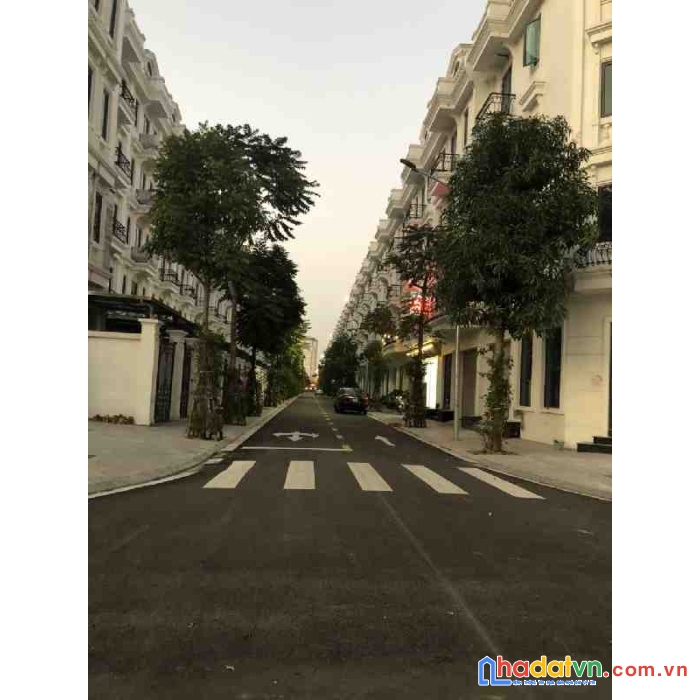 Bán nhà khu đô thị mới kiến hưng,dt 75m2, giá 12,6 tỷ.