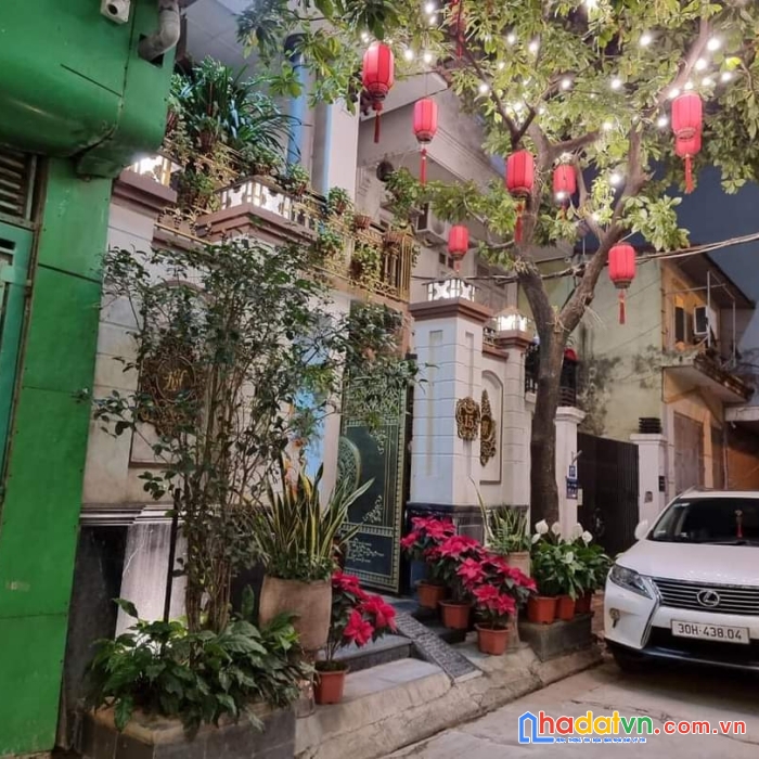 Bán nhà phân lô kv đền lừ, hoàng mai 95m 5 tầng mt5m. ô tô tránh. full nội thất. 18.2 tỷ 0937026888