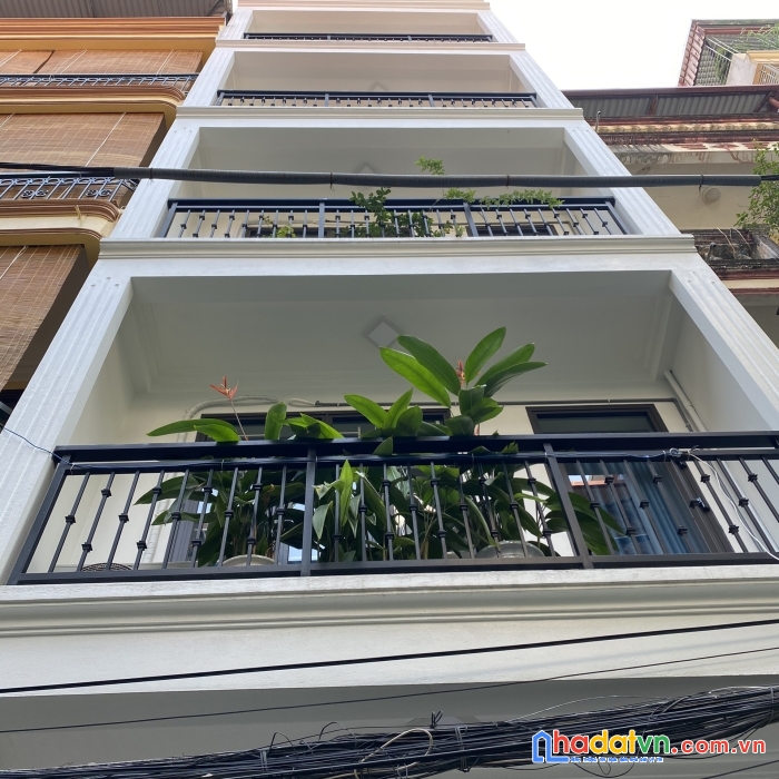 Bán nhà đống đa, phân lô, ô tô tránh, 40m2, 5 tầng, 9 tỷ.