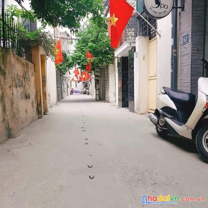 Chủ cần  bán nhà  định công hạ  gần phố-dt32m - 5 tầng -3.6 tỷ. 
ba gác vao tân nhà  gân trung tam