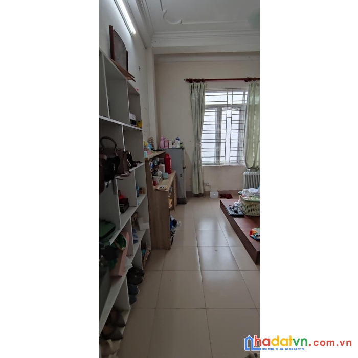 Ngõ nông, thẳng thông các ngả - oto cách 20m - nhà đẹp ở ngay