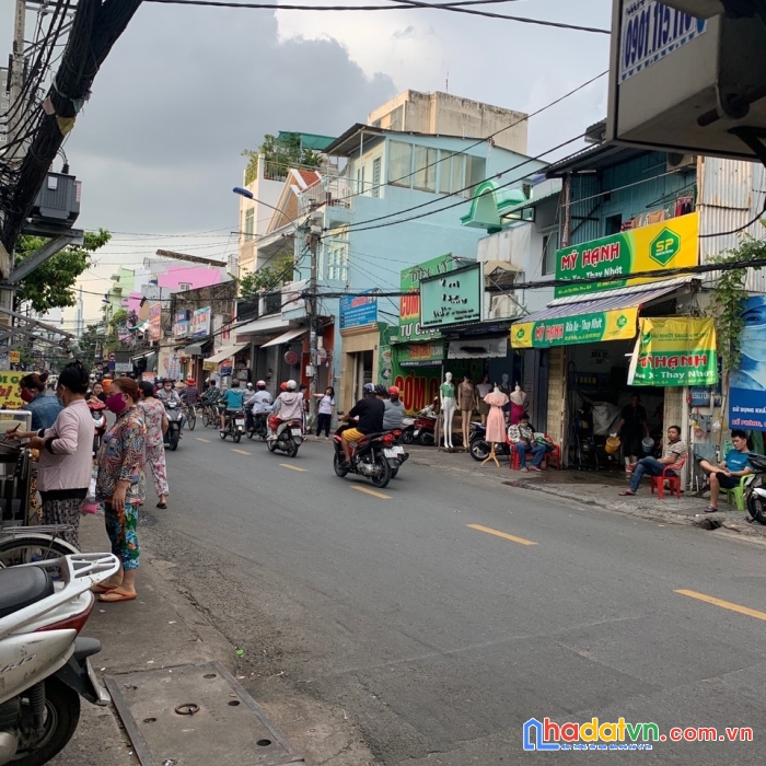 Bán nhà mặt tiền kinh doanh, đường tôn đản, p.8, q4. dt 47m2, 7,5 tỷ.
