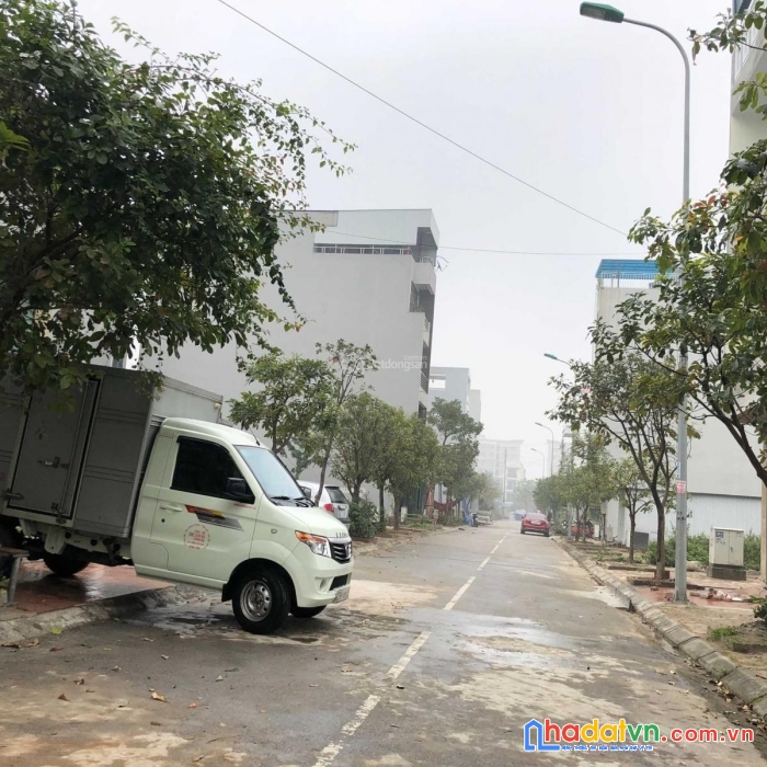 Bán đất tái định cư trâu quỳ giá tốt nhất -98m2 mtien 6.5m, đường 11m. 0982852808