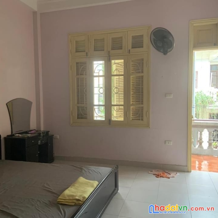 Bán nhà phâ lô quân đội ngõ 3 cù chính lan thanh xuân hà nội dt 111mx4t giá 15,5 tỷ