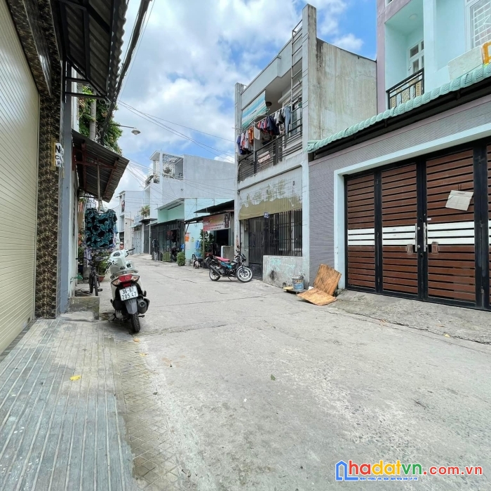 Bán nhà mặt tiền hẻm thông 2 tầng, ngang 4.5m, 52 m2, lê văn khương, gần nhà máy bia tiger, giá