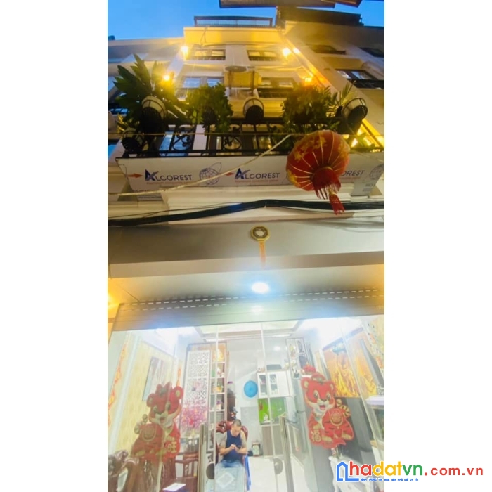 Bán nhà ngõ 242 hoàng mai. 32m 5 tầng tặng full nội thất. 4.25 tỷ. lh 0937026888