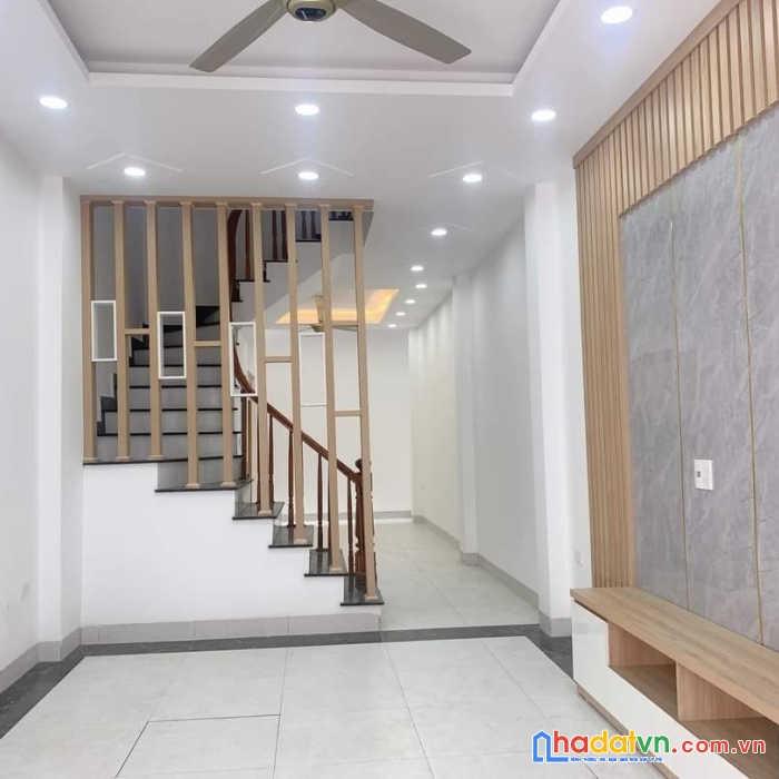 Bán nhà riêng 46m phố hồng mai phân lô - thoáng 2 mặt. ngõ rộng 3m
