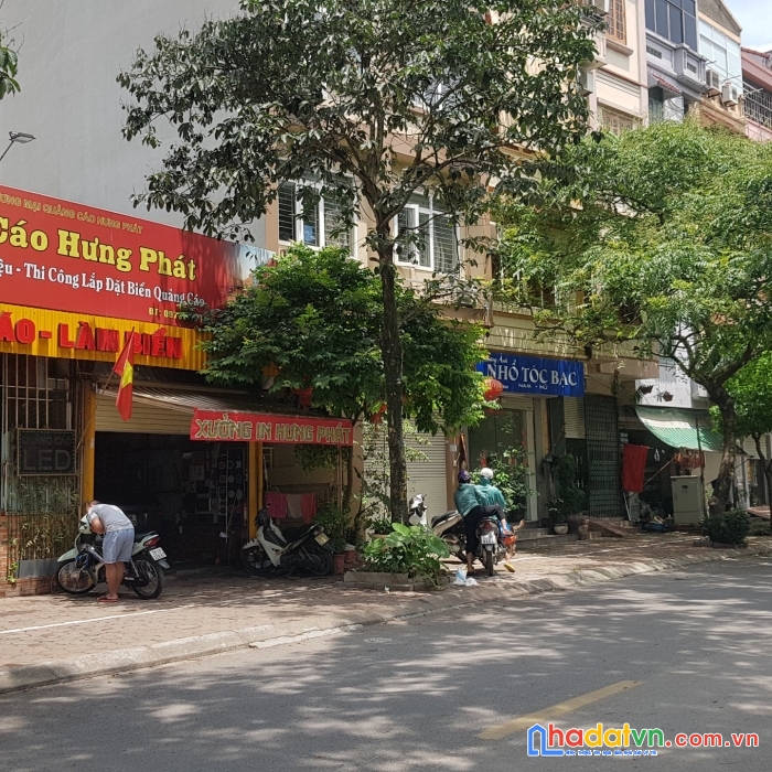 Nhà 200m2 mặt phố hoàng quôc việt nghĩa đô cầu giấy nhỉnh 50 tỷ