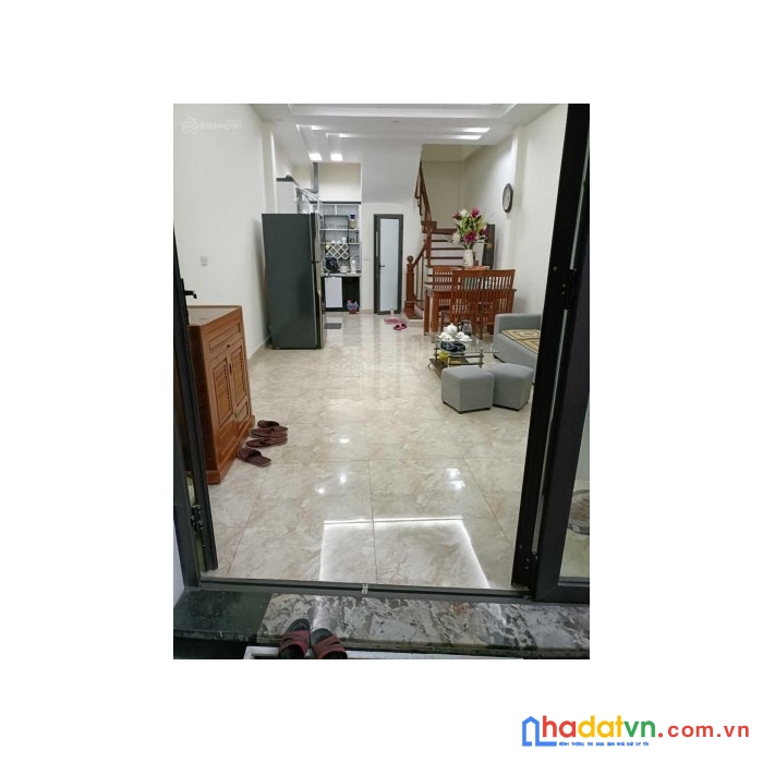 Bán nhà ngõ thông võ chí công, tây hồ, dt 40m2, 5 tầng, nhà dân xây, giá chỉ 4.7 tỷ.