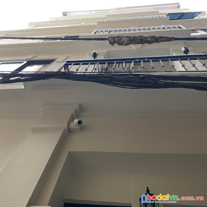 Bán nhà đường láng,lô góc mặt tiền lớn kinh doanh đỉnh.