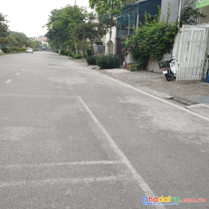 Bán đất phân lô căn góc kinh doanh đường ỷ lan, gia lâm, dt79m mt 10m giá chào 4y tỷ