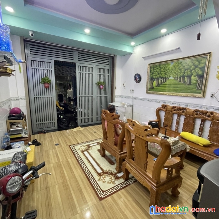 Nhà mới đẹp, xe tải đỗ cổng, sát aeon tân phú, 36m2, nhỉnh 4 tỷ.