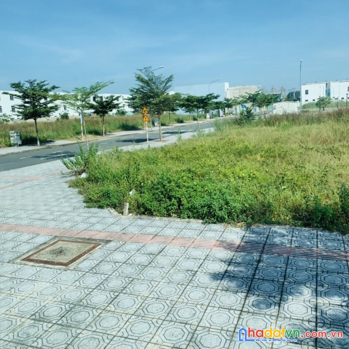 Bán đất giá rẻ sạch sẽ có tiềm năng kinh tế cao ở khu vực trục đường quốc lộ 1a