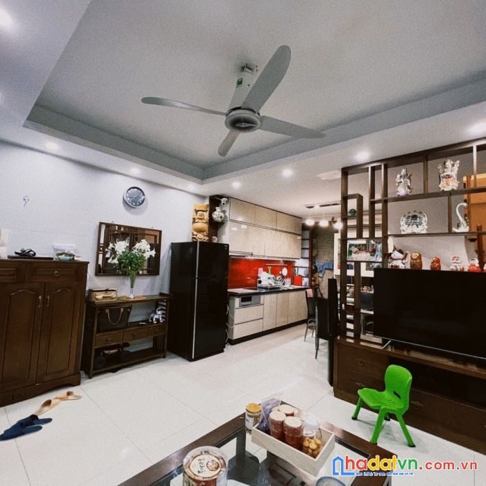 Bán nhà 5 tầng đầy đủ tiện nghi, nhà đẹp sẵn ở, nhà nằm khu trung tâm quận ba đình. gần lăng bác,