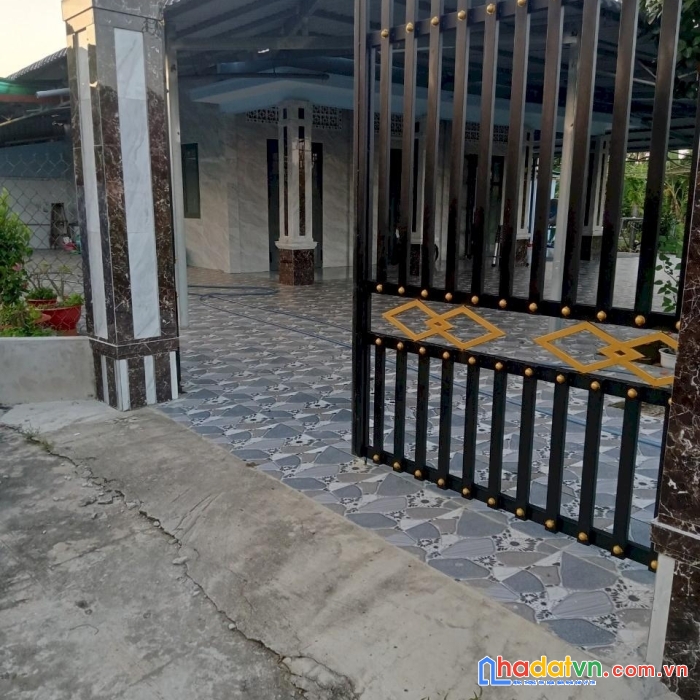 Chính chủ bán đất tặng ngay căn nhà mới xây ngay châu thành - long an