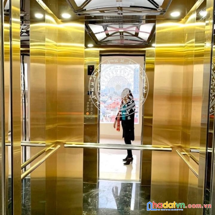 Bán toà nhà 7 tầng thang máy, lô góc, tam trinh, hoàng mai giá 17,8 tỷ.