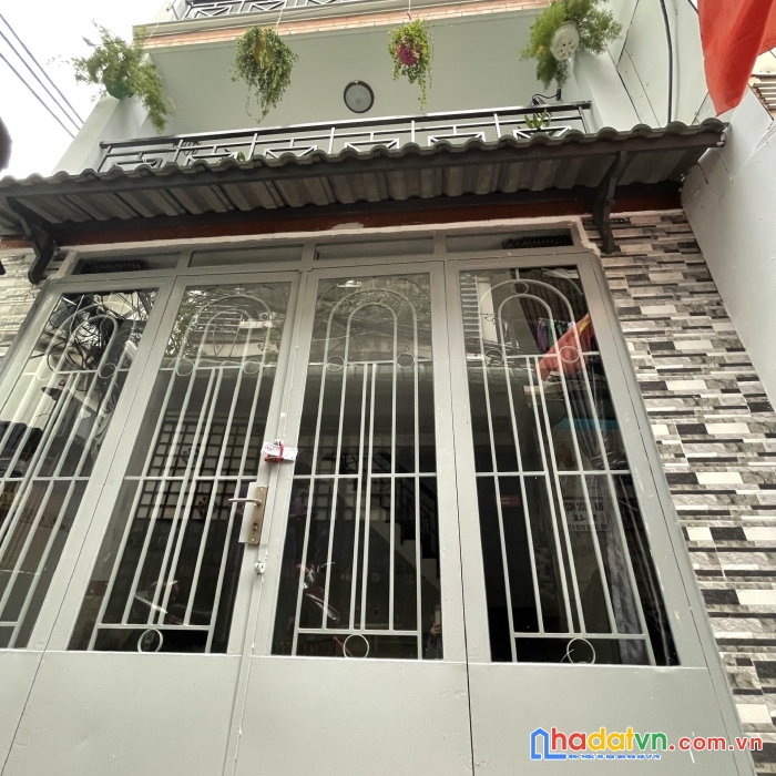 Bán nhà quang trung*gò vấp*lô góc 2 mặt tiền*30m2*3tầng*2.85 tỷ