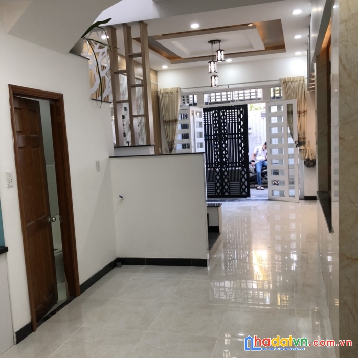 Nhà đẹp ở ngay shr gần chợ hiệp bình, không quy hoạch không lộ giới gần 50m2, 4.5 tỷ