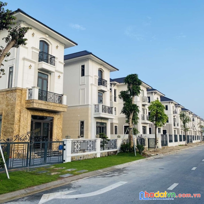 Chinh chủ bán căn villa 261m2 view hồ công viên đô thị centacity vsip từ sơn băc ninh