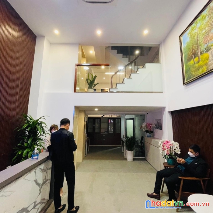 Bán nhà đường lê văn lương thanh xuân 71m2x7t ô tô thang máy 17 tỷ
