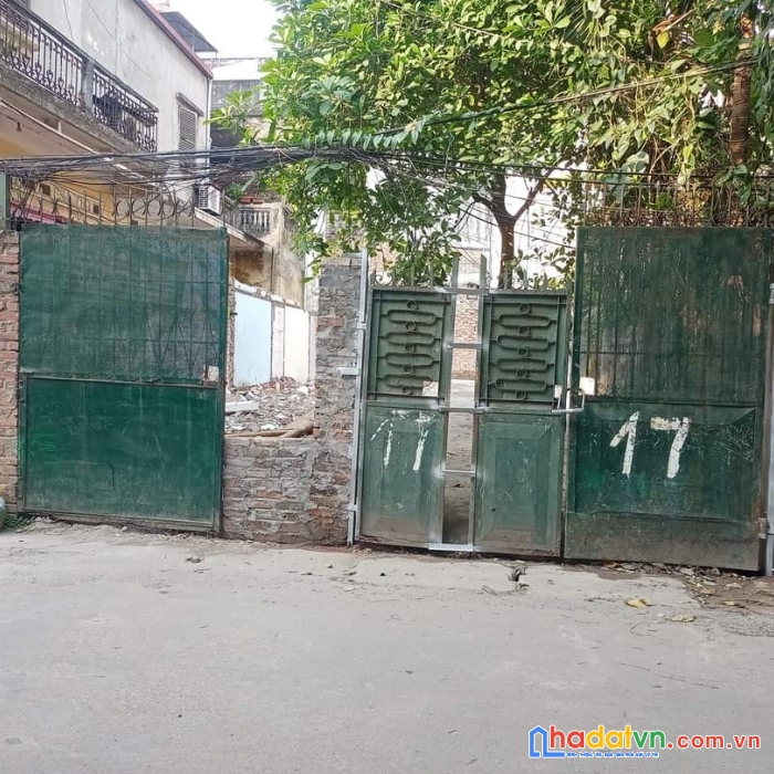 Bán đất, lô góc, ô tô, lạc long quân 275m, mt 11m, giá 11 tỷ.