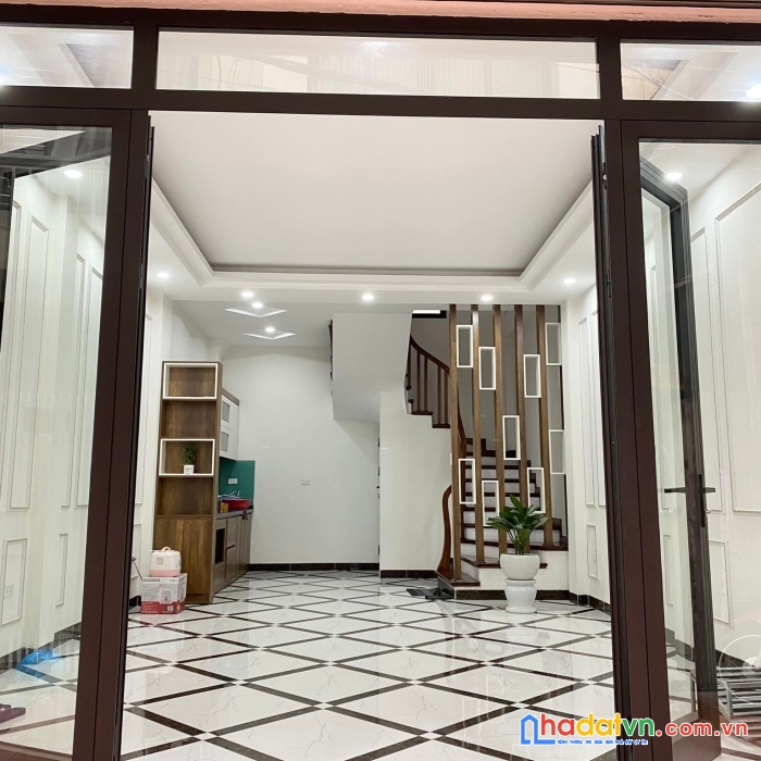 Bán nhà dịch vọng, cầu giấy, nhà mới, ngõ thông, oto cách vài bức chân, 7.7 tỷ