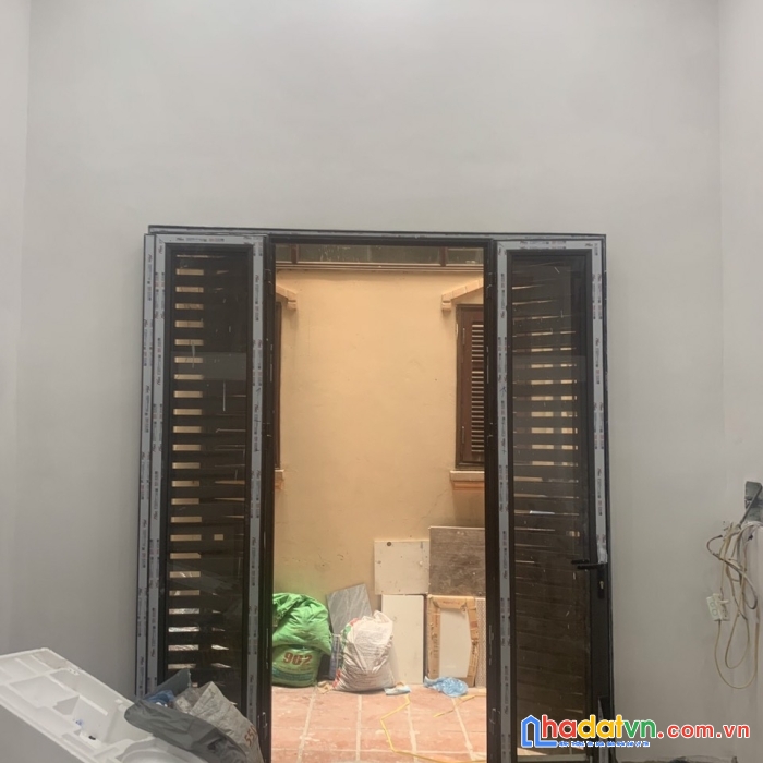 Bán 33m2 hoàng hoa thám, ba đình, oto gần, giá hơn 4 tỷ.