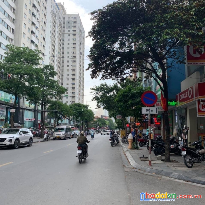 Mặt phố ngô thì nhậm, kinh doanh, mt 5,2m, 4t, vị trí đẹp, hiếm, chỉ 10 tỷ.