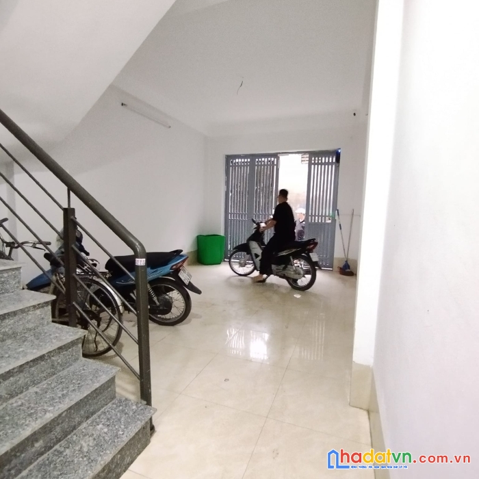 Bán nhà triều khúc - thanh trì - 48m2 x 8 tầng - giá 6.9 tỷ