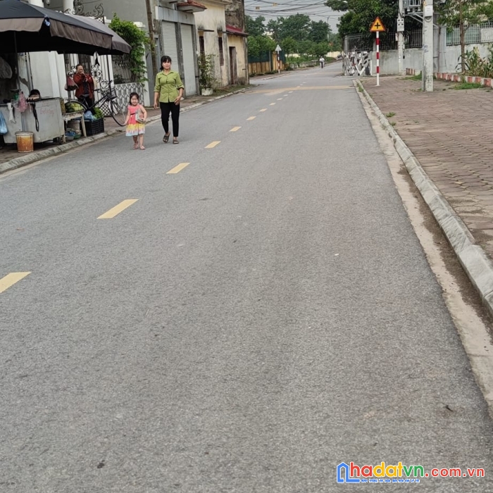 Đất vàng ngọc trì- long biên, ô tô, thông thoáng, 52m2, mt 4.3, 3tỷ. lh: 0913896966