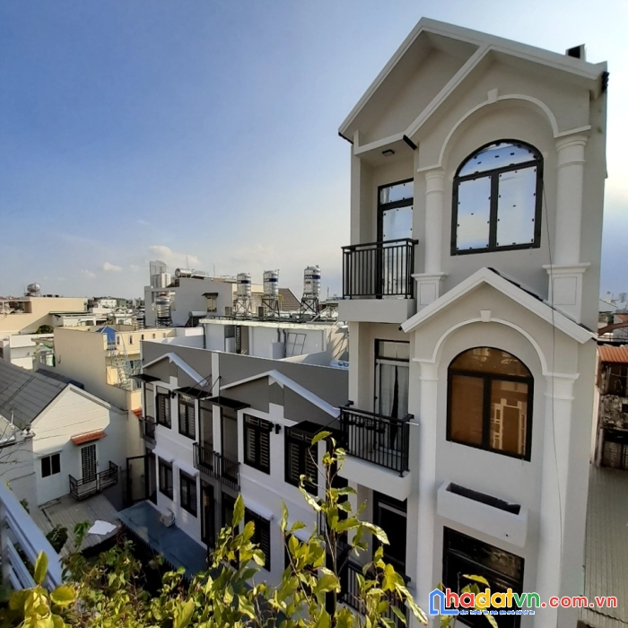 Chính chủ bán căn hộ dịch vụ quận 7. 8,5 tỷ 0862780357 quỳnh thoa land