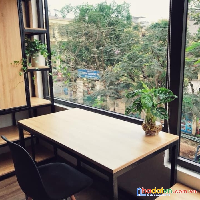 Bán căn hộ tầng trung linh lang, ba đình, 60m2, lô góc, nội thất đẹp, ở luôn. chỉ 1.95 tỷ.