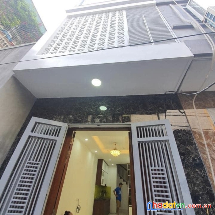 Bán nhà phố văn cao 2,6 tỷ, 26m2x5 tầng, cách đường ô tô 30m