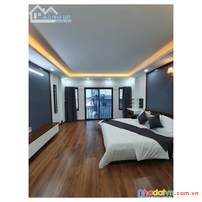 Bán nhà nguyễn văn cừ 35m 5t chỉ 4 tỷ ô tô vào nhà ngõ thông tứ tung.
