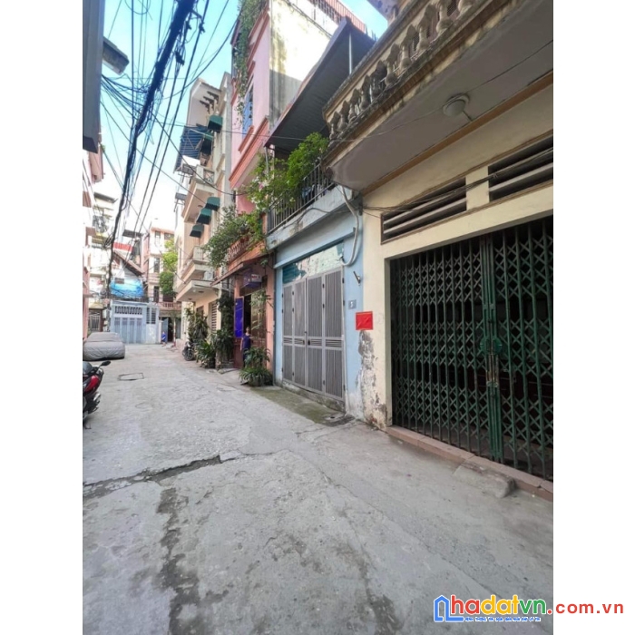 Hiếm nhà nguyễn trãi, ô tô vào nhà, kinh doanh 48m, 4 tầng, giá 4.9 tỷ