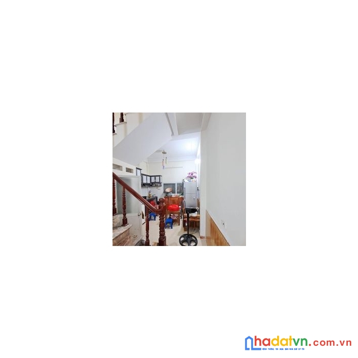 Bán nhà nguyễn trãi 30m2 , hàng xóm royalciti ngõ nông thông , gần chợ , giá hơn 3 tỷ
