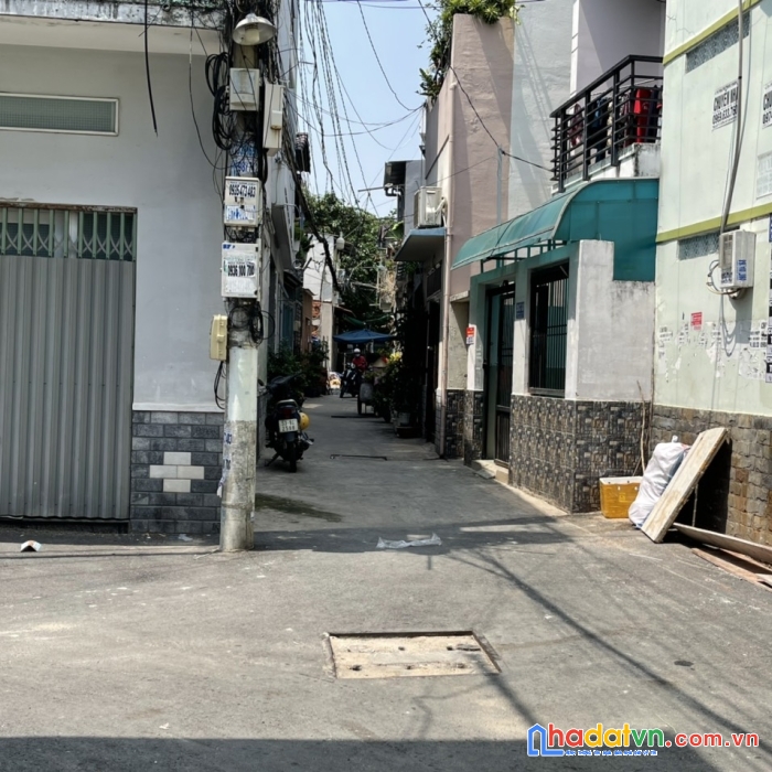 Khu vực nhiều tiện ích, thống nhất gv, dt.37m2, 2 pn, nhỉnh 3 tỷ.