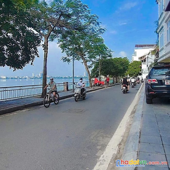 Lô góc - gần mặt phố - kinh doanh - oto đỗ cửa 51m2 - huy