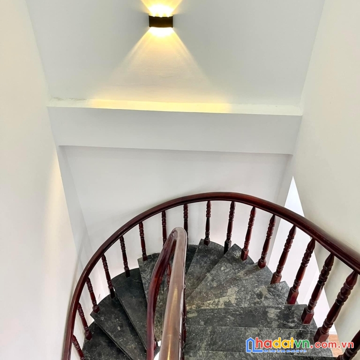 Mặt tiền hxh, nhà mới vào ở ngay,nguyễn văn khối p8, 4 x 16m2.