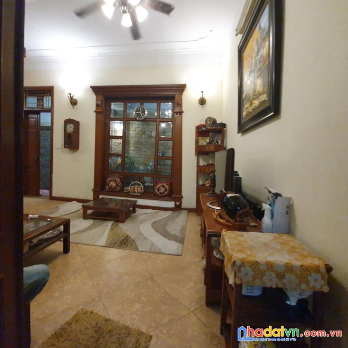 Trung tâm  đống đa, quá hiếm - ô tô tránh - kinh doanh sầm uất, mặt tiền rộng. giá chỉ 7. 6 tỷ