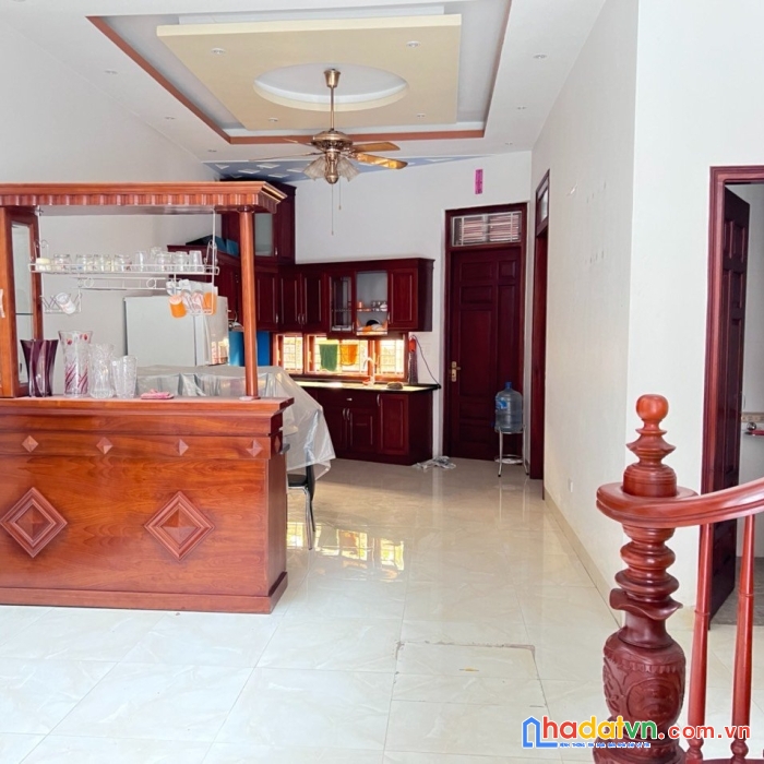 Nhà đẹp ngô gia tự, long biên 90m,3 tầng, mt 6m,  ngõ ô tô tránh, full nội thất, giá 6.5 tỷ
