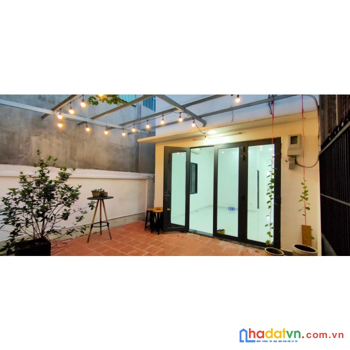 Nhà gần 100m2 - hơn 5tỷ - vào ở ngay - tt linh trung - đường số 10, gân chợ linh trung